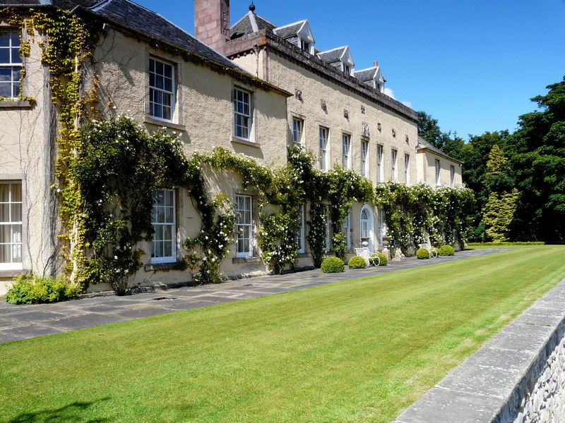 Novar_House_(geograph_2461852)